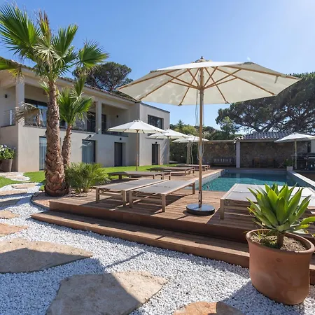 Deva - Vue - Piscine - Prestations De Gamme * Saint-Tropez